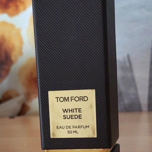 Tom Ford White Suede perfume 50ml like new