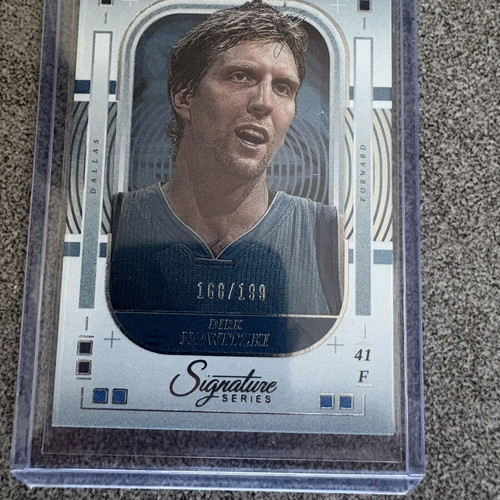 Dirk Nowitzki Signature Series Panini card 168/199