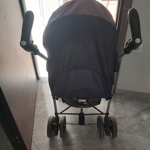3-in-1 Chicco stroller, car seats and carrycot used