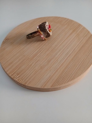Heart Cake Ring like new, adjustable, multicolor