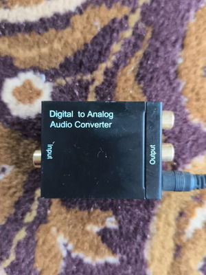 Digital to analog audio converter like new
