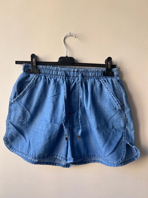 Women's shorts used, denim look, size small