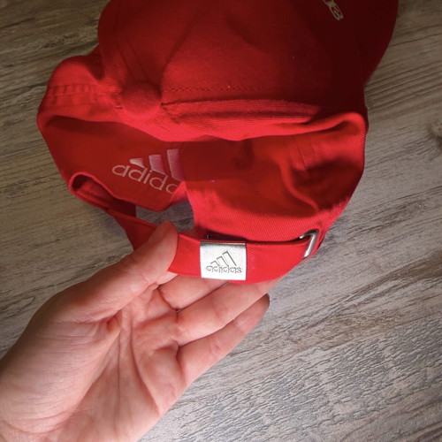 Adidas Bayern Munich baseball cap used, red with white stripes