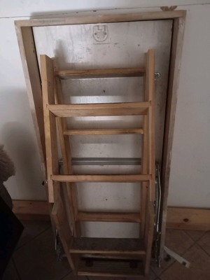 Folding attic ladder like new with insulated hatch 60x120 cm