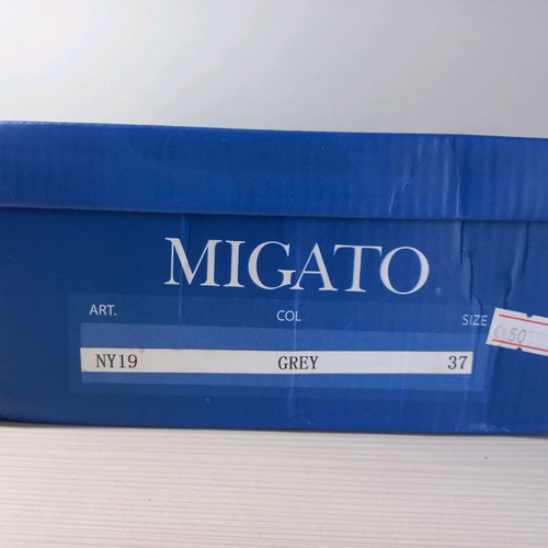 Γόβες Migato μεταχειρισμένες, μαύρες με σχέδιο και χοντρό τακούνι, μέγεθος 37