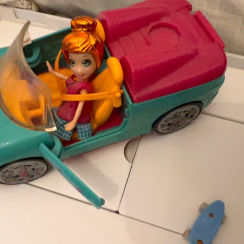 Mattel 2007 vintage original convertible car Polypocket with doll and roller-skate like new