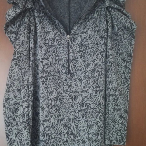 Iso mini dress size S like new, black and grey