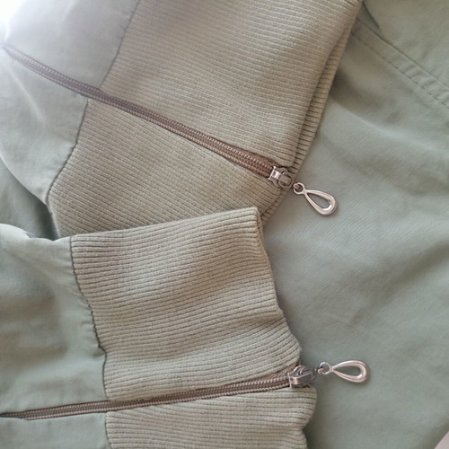 Vintage Y2K Cargo Capri Pants Rebecca Blu used, khaki with embroidery