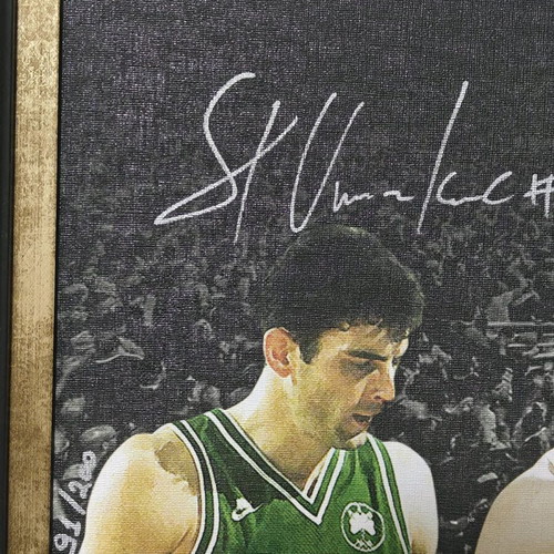 Panathinaikos Collectible Frame like new with Legends' Signatures