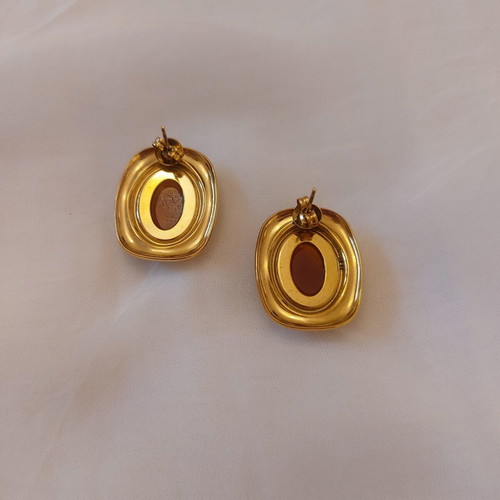 Vintage gold earrings with oval red ceramic stone like new
