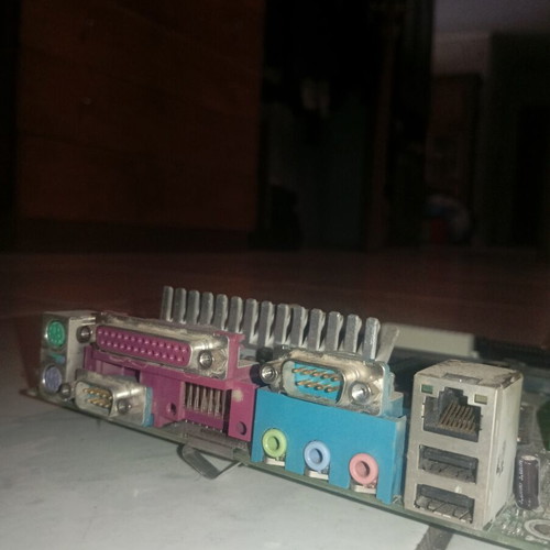 Motherboard used with SDRAM and AGP for retro PC