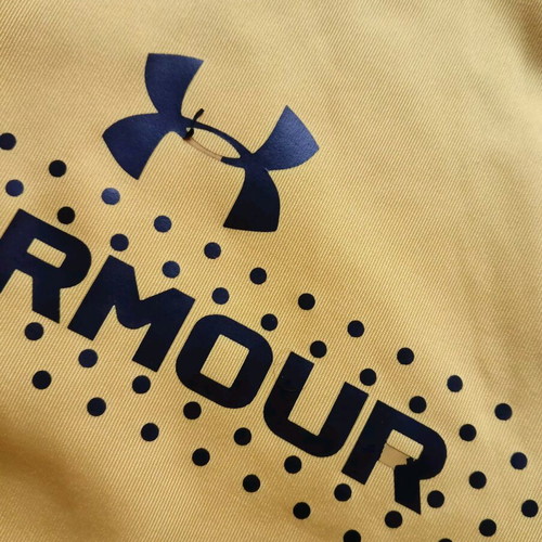 Under Armour sports jacket size Large like new, yellow