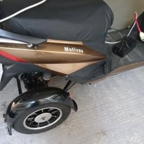 Electric scooter 82V for two with papers and insurance