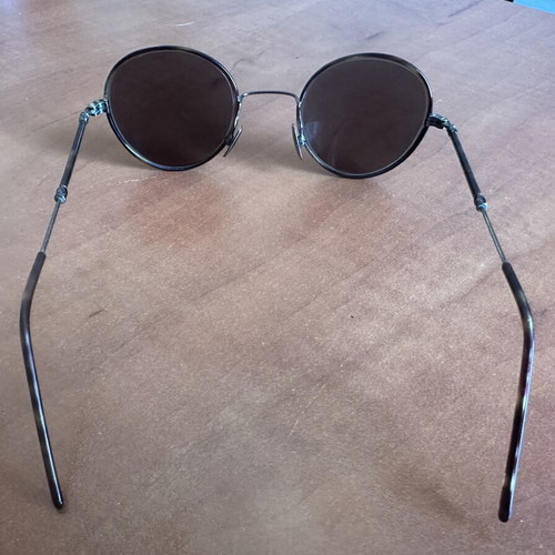 Vintage metal sunglasses with black frame like new