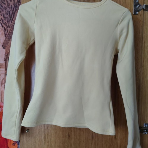 Shein tops with built-in fur, green and yellow, size XS