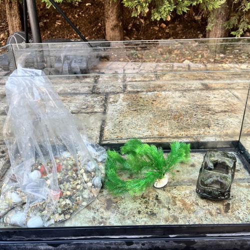 Glass Aquarium like new with complete set and LED lamp