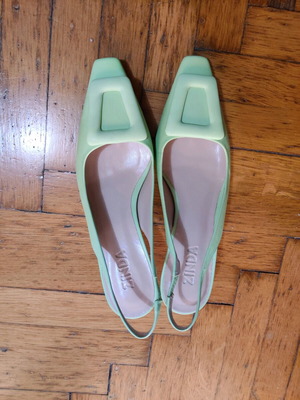 Zinda green pumps like new, size 39