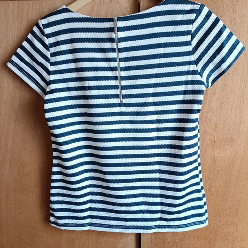 Striped blouse in navy and white with zipper, like new, size S