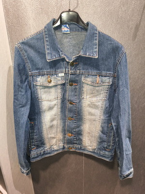 Y2K 00s A.C.E. by Rotella denim jacket like new, blue