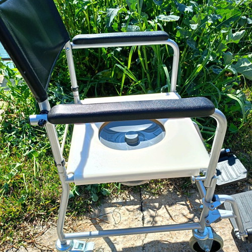 Bath wheelchair like new