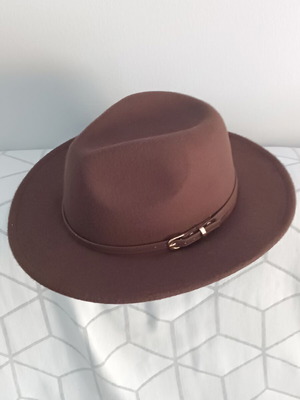 Women's hat new, brown, size 57 from Shein
