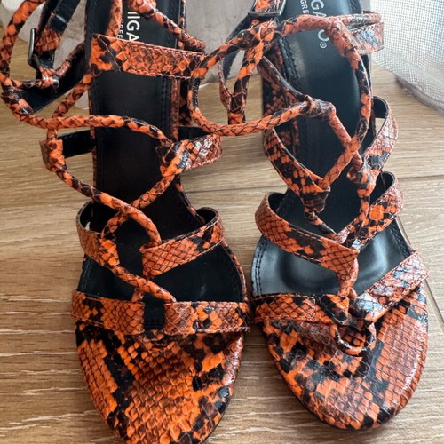 Migato summer sandals size 38 like new with animal print