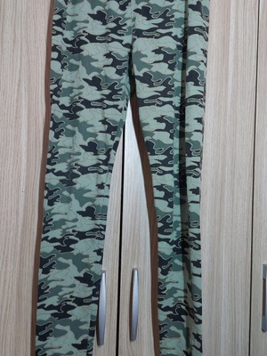Children's military leggings with glitter like new, green, age 14