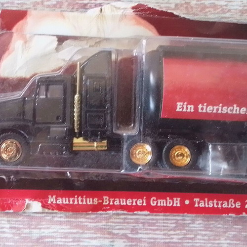 Collectible Hummer German beer delivery truck like new