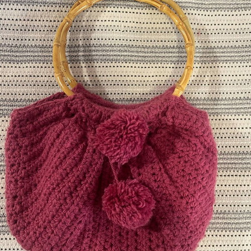 Handmade fuchsia wool shoulder bag new with bamboo handles