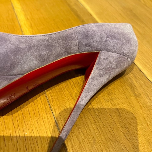 Louboutin purple lilac pumps used size 40