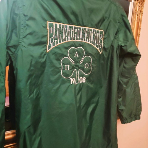 Panathinaikos windbreaker like new, size medium