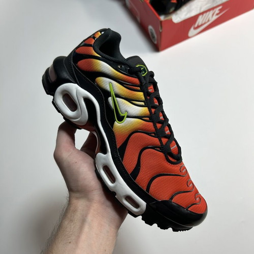 Nike Air Max Plus sneakers brand new, Sunset Orange Yellow, size 38