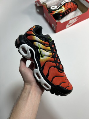 Nike Air Max Plus sneakers brand new, Sunset Orange Yellow, size 38