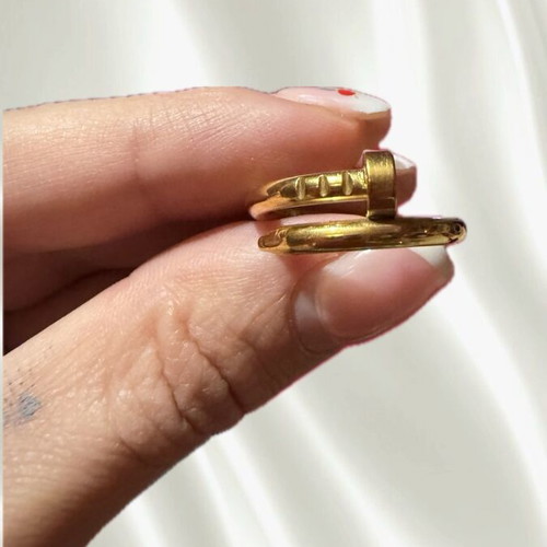 Women's Stainless Steel Ring new, elegant and durable