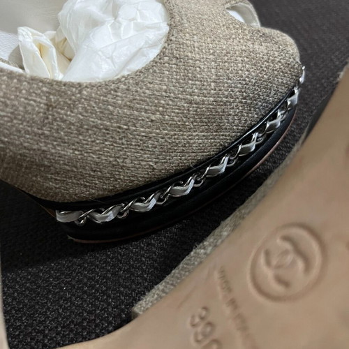 Chanel Beige Canvas Peep Toe Slingback Sandals size 39 like new