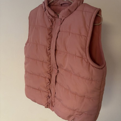 Zippy baby sleeveless jacket like new, button closure