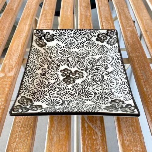 Ionian porcelain platter with black and white designs 24.5x9cm new