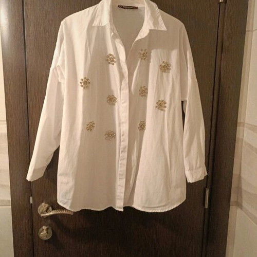Shirt with strass like new, flowers, size S