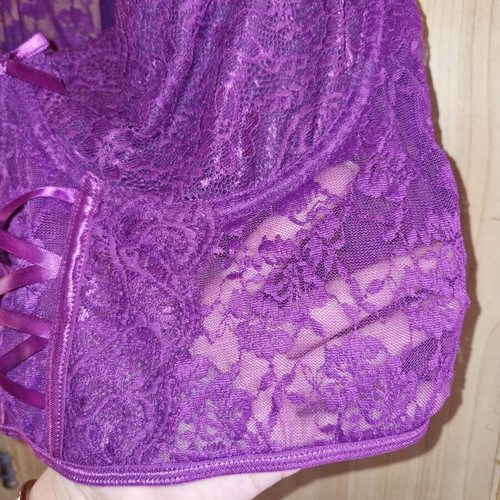 Corset bra purple new, size 2XL with adjustable straps and 9 hooks