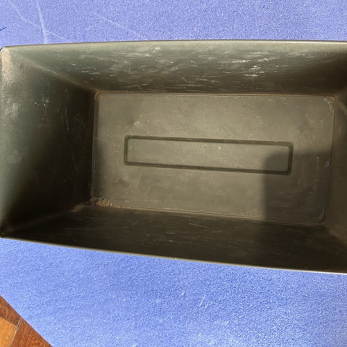 Metal ammunition box empty, like new