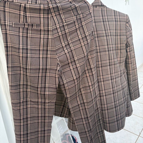 Mind Matter suit like new, beige and brown