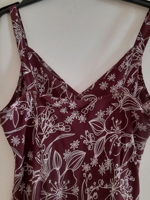 Midi dress romantic used, size medium, wide straps