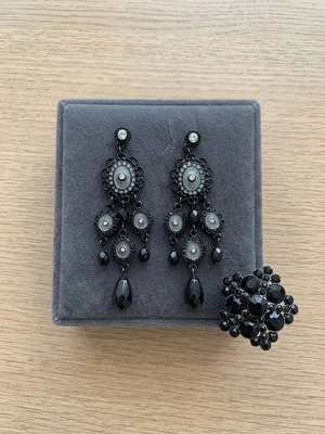 Vintage jewelry set with chandelier earrings and statement ring