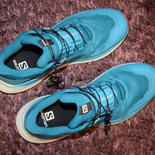Salomon Ultra Glide trail running shoes like new, size 41.5, blue