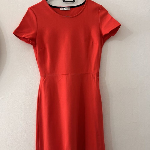 Bershka red mini dress size M new with short sleeves
