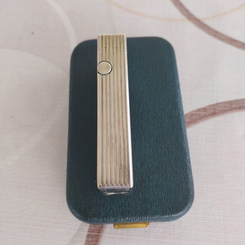 Dunhill silver lighter like new with box