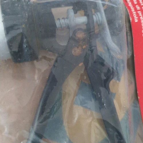 Silicone gun closed type used
