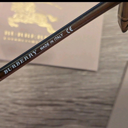 Burberry sunglasses brown like new
