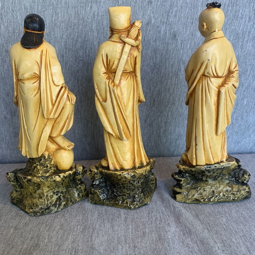 Asian figurine statues used, made of resin polyresin, set of three