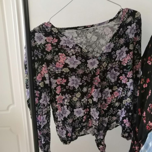 Spring and summer clothes like new, set of 12 pieces